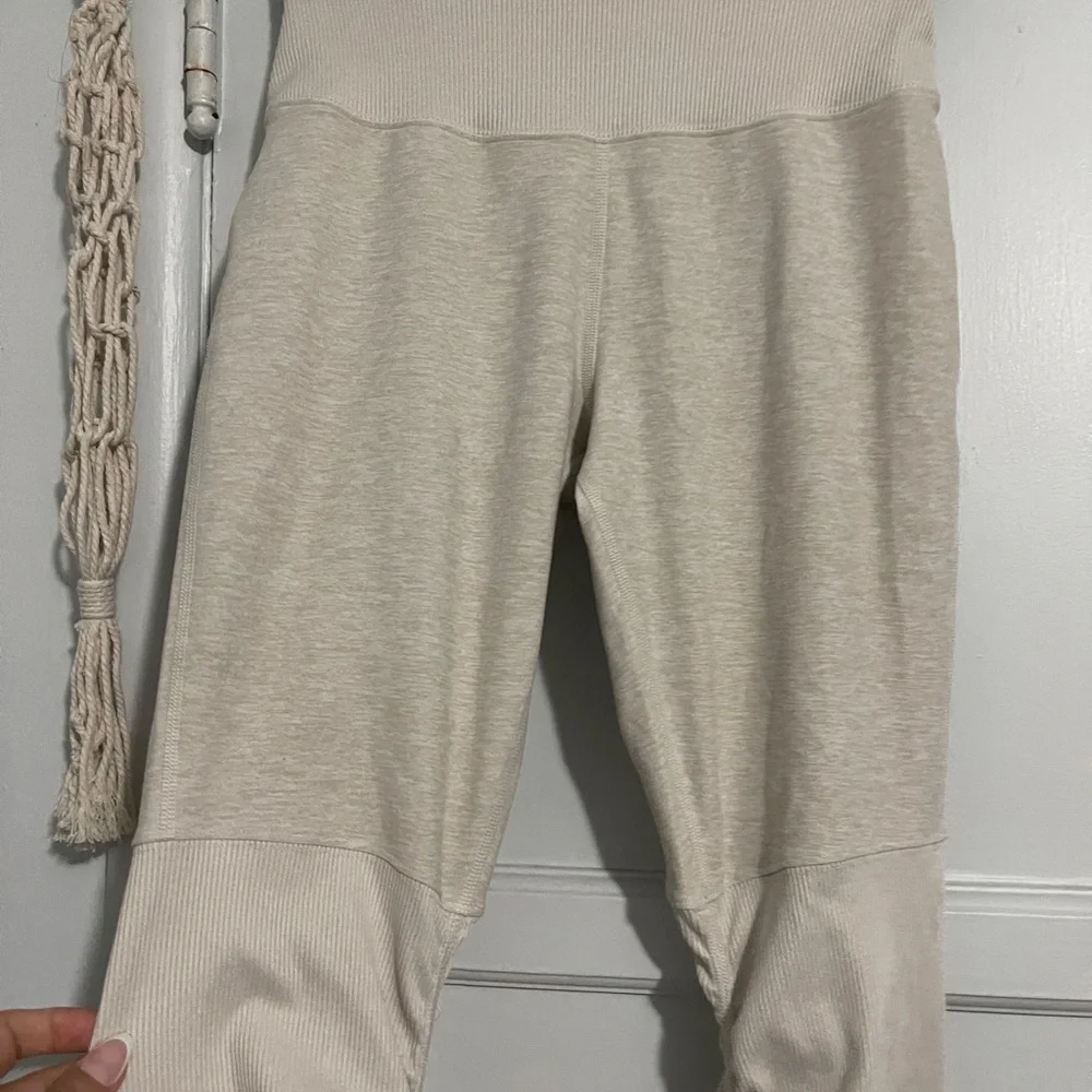 ALO Yoga High-Waisted Goddess Leggings